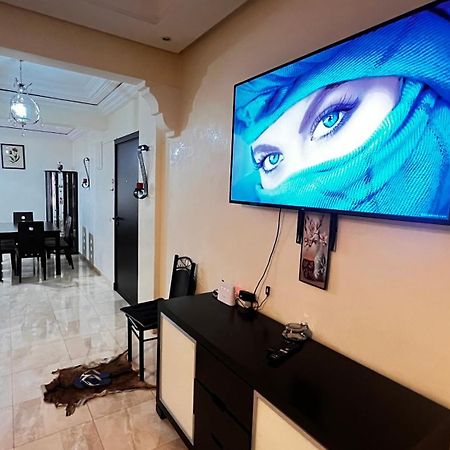 Magnifique Appartement Spacieux Confort Propre Familial 2 Chambres Salon Et Salle A Manger A 20Mn A Pied De Place Jemaa El Fina 4 Piscines Dans Espace De Golf A 12 Mn En Voitures L Entree Est Gratuit Pour La Clientele Ouvert Entre 10H Et 20H Марракеш Екстер'єр фото