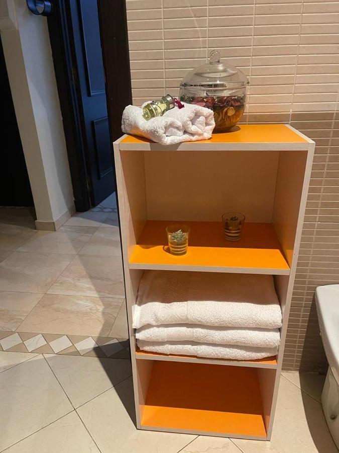 Magnifique Appartement Spacieux Confort Propre Familial 2 Chambres Salon Et Salle A Manger A 20Mn A Pied De Place Jemaa El Fina 4 Piscines Dans Espace De Golf A 12 Mn En Voitures L Entree Est Gratuit Pour La Clientele Ouvert Entre 10H Et 20H Марракеш Екстер'єр фото