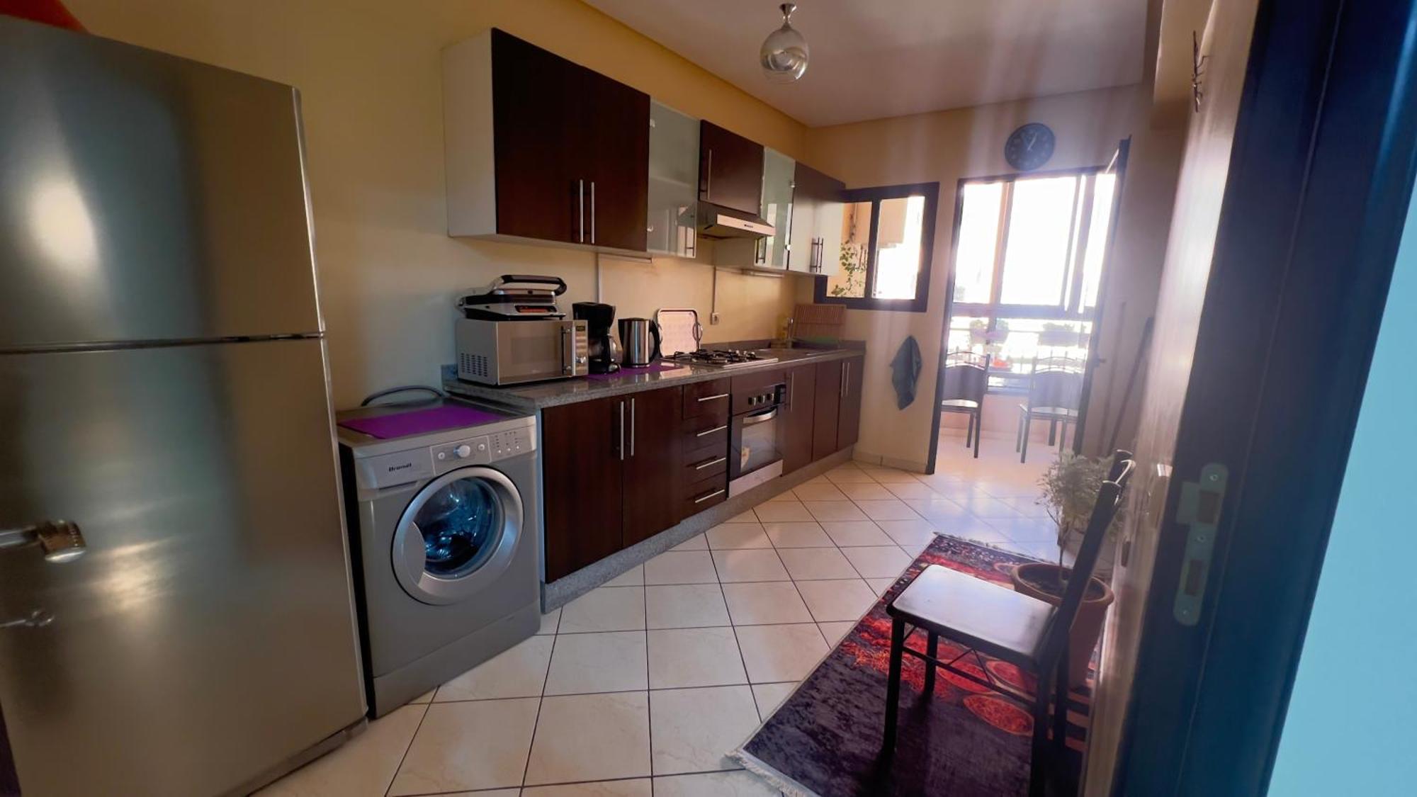 Magnifique Appartement Spacieux Confort Propre Familial 2 Chambres Salon Et Salle A Manger A 20Mn A Pied De Place Jemaa El Fina 4 Piscines Dans Espace De Golf A 12 Mn En Voitures L Entree Est Gratuit Pour La Clientele Ouvert Entre 10H Et 20H Марракеш Екстер'єр фото